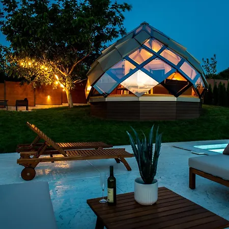 Coco House * Novi Ledinci